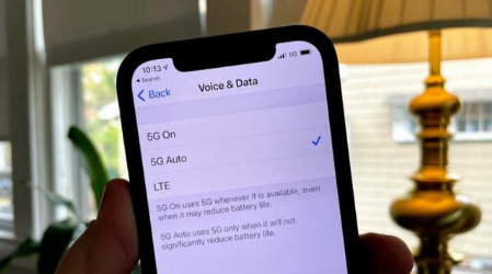 房山苹果手机维修分享iPhone 12如何打开或关闭5G网络 