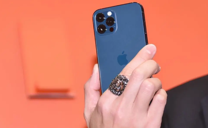 房山苹果手机维修分享iPhone12系列重启方法教程 